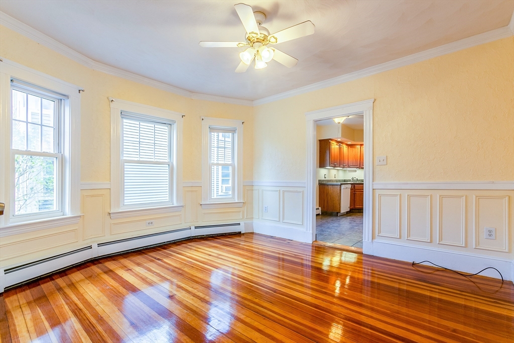 67 Orchard St, Medford