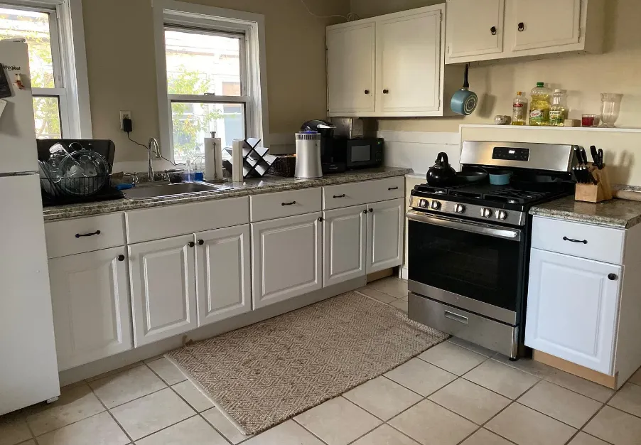 212 Cedar St, Powder House Square