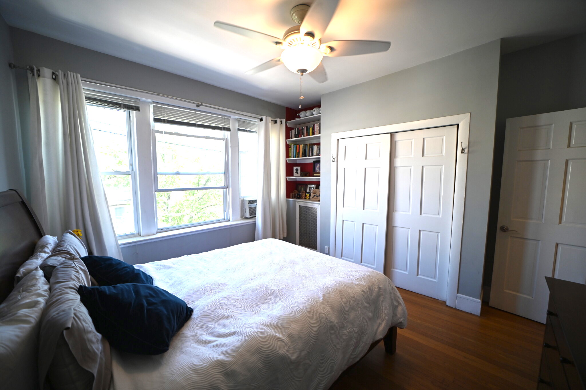 98 Saint Paul St, Coolidge Corner