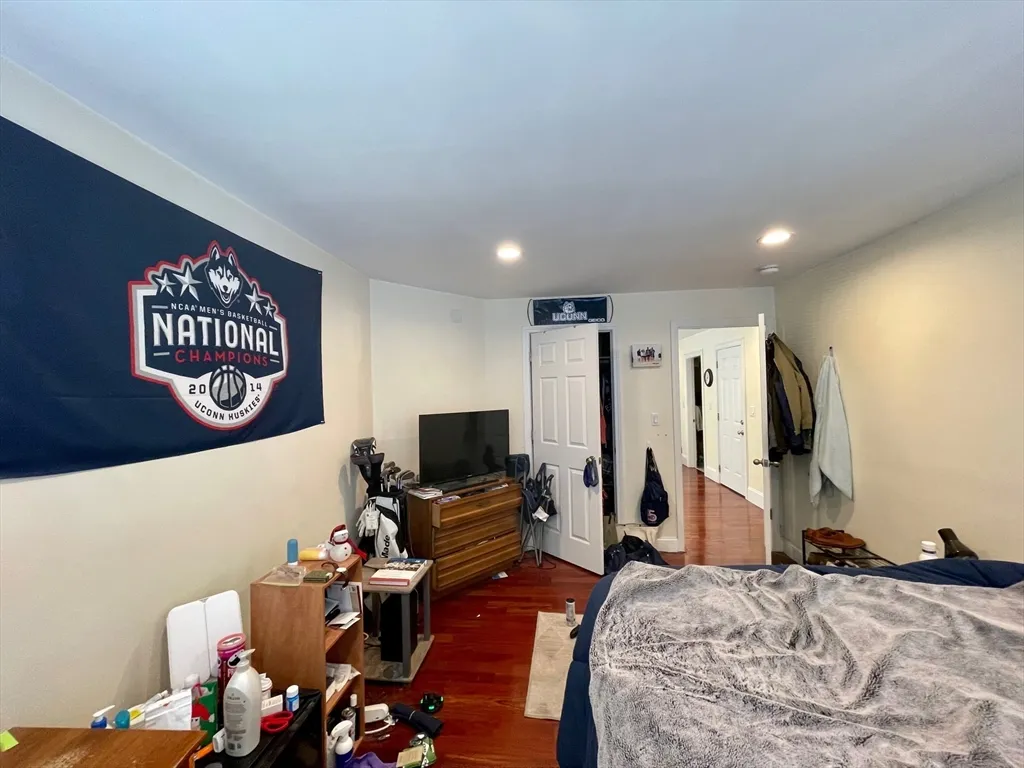 143 L St, South Boston