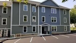 462 Main St, Amherst
