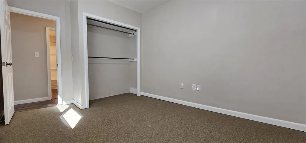 20 Park Ave, Webster