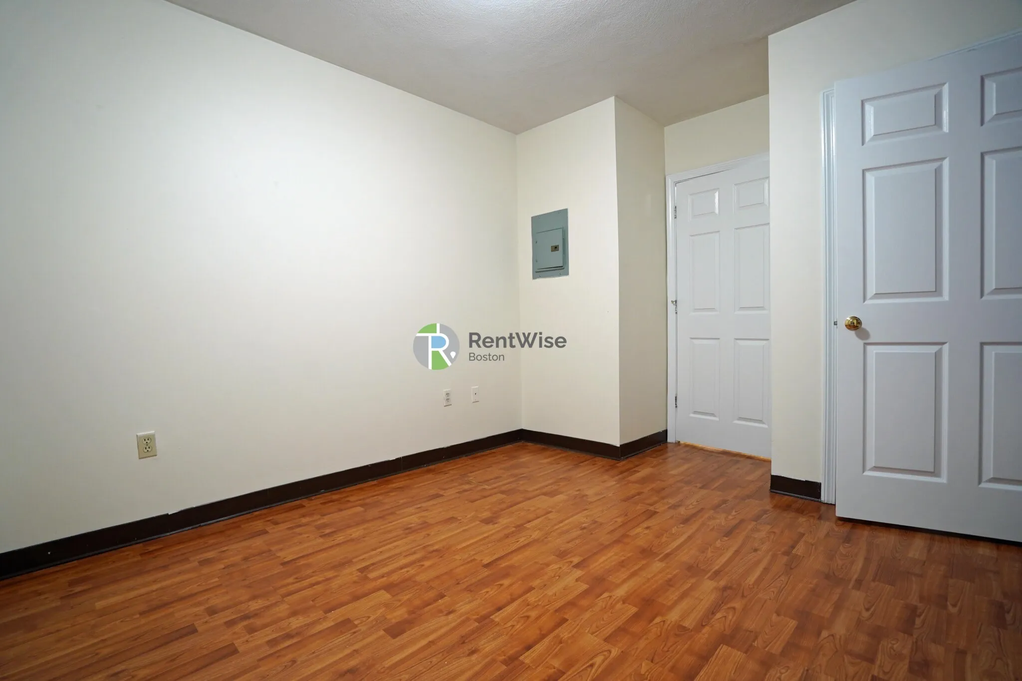 81 Essex St, Chinatown