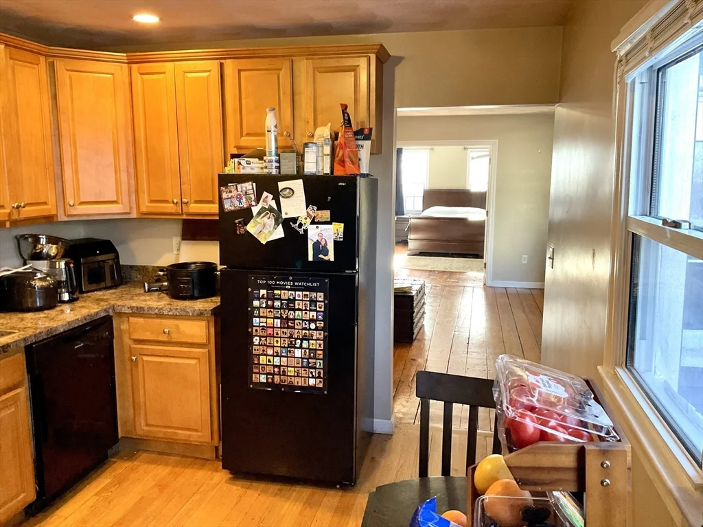 389 Bunker Hill St, Charlestown