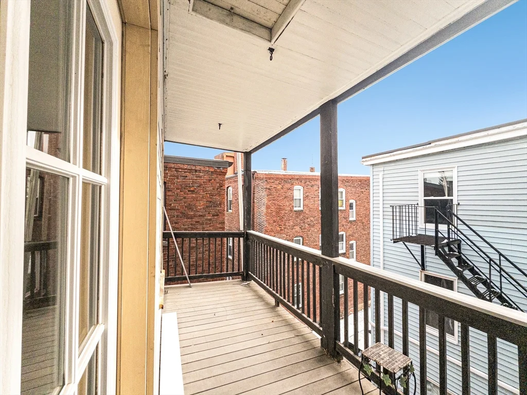 14-16 Arcola St, Jamaica Plain