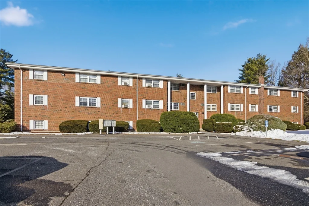 39 Pleasant St, Northborough