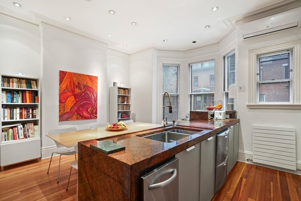 90 Appleton, South End