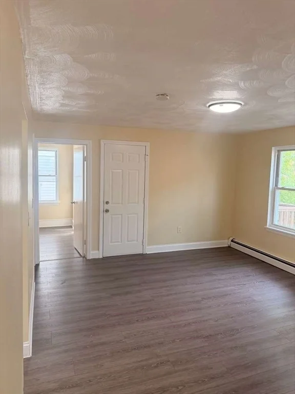 12 Webster Ct, North Lawrence
