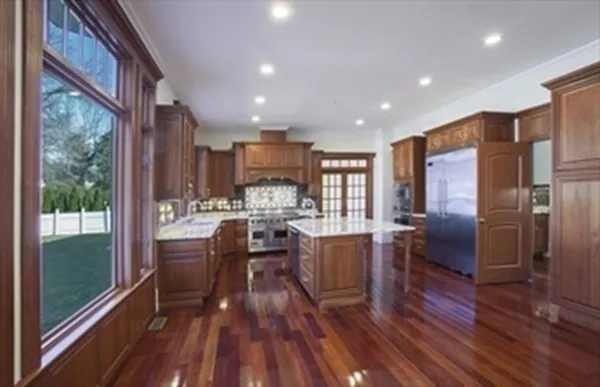 6 bed, 4+ bath apartment for rent at 75 Woodfall Rd Unit 75, Belmont — photo 16 of 20