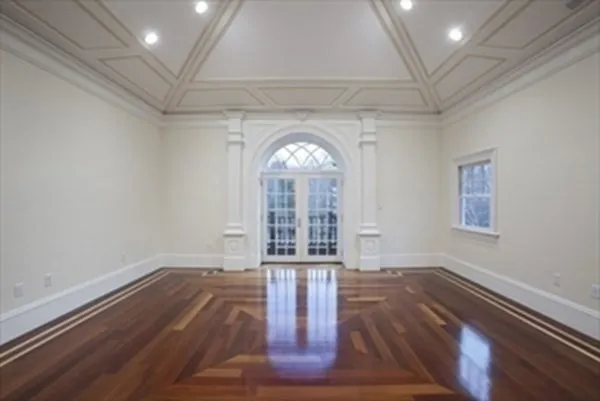 6 bed, 4+ bath apartment for rent at 75 Woodfall Rd Unit 75, Belmont — photo 9 of 20