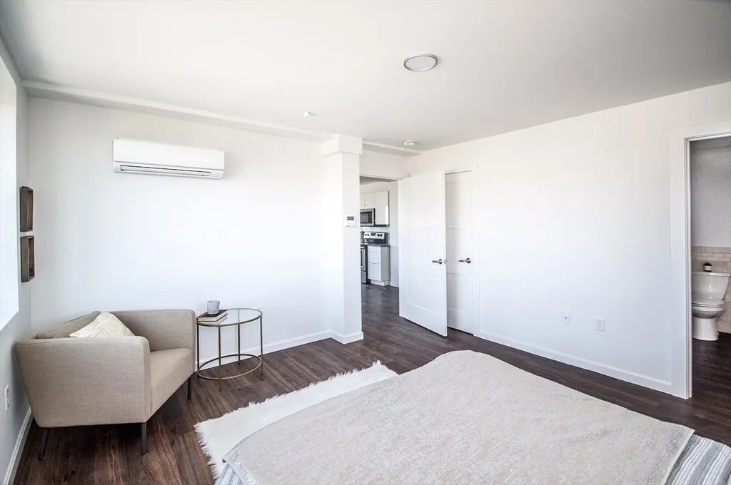 70 Parker Hill Ave, Mission Hill