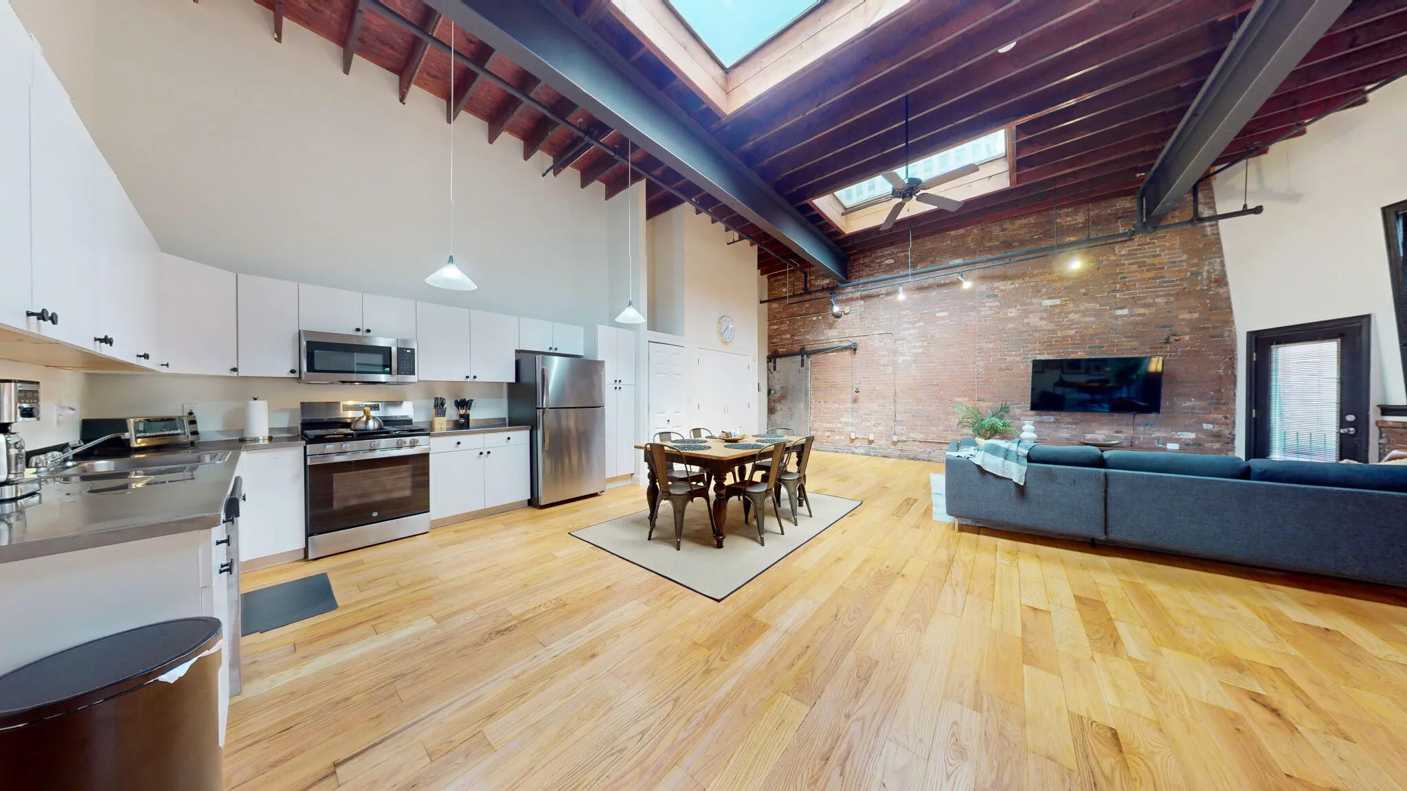 19 Stanhope St, Back Bay