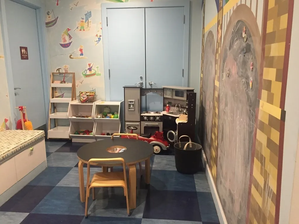 400 Stuart St, Back Bay