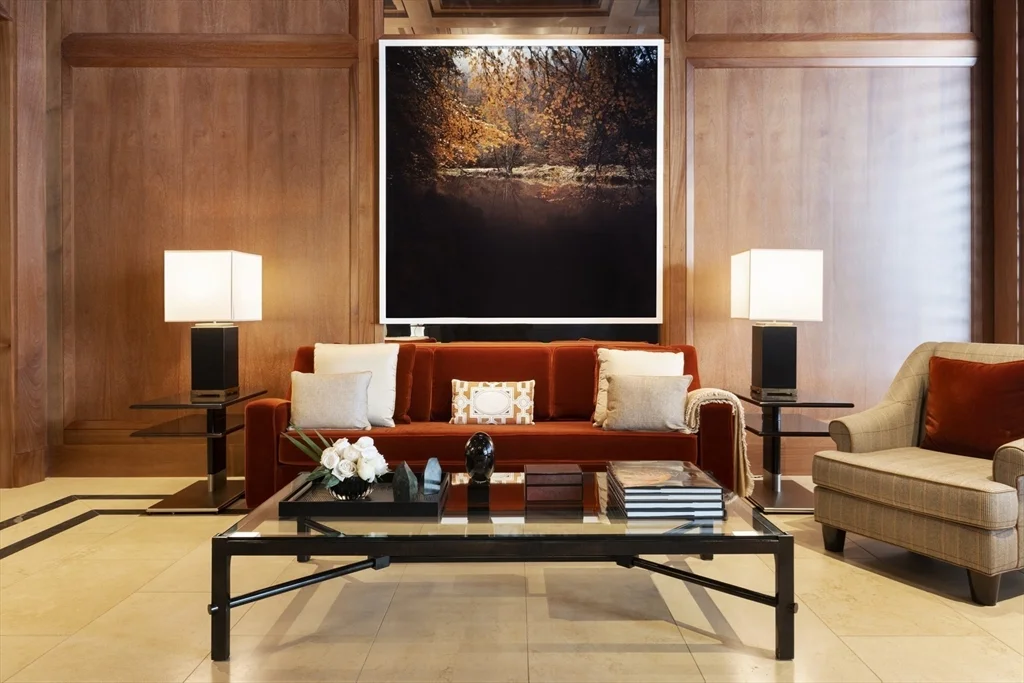 1 Dalton St, Back Bay