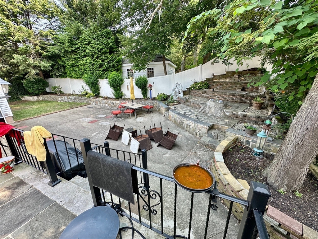 57 Maurice St, Medford