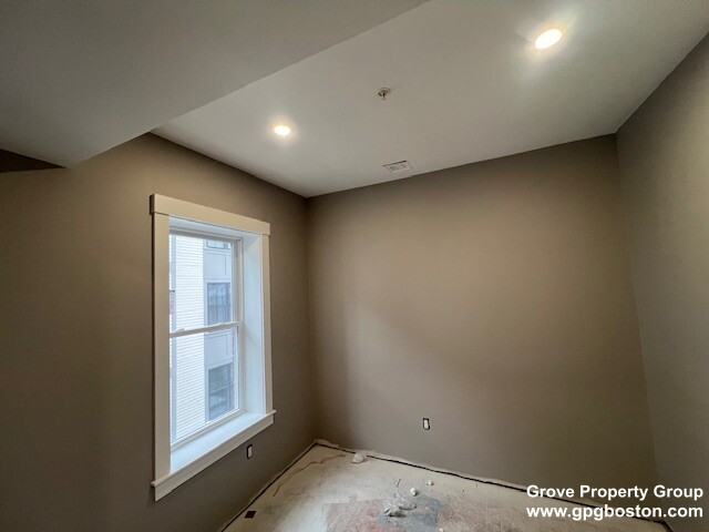 230 Silver St, South Boston