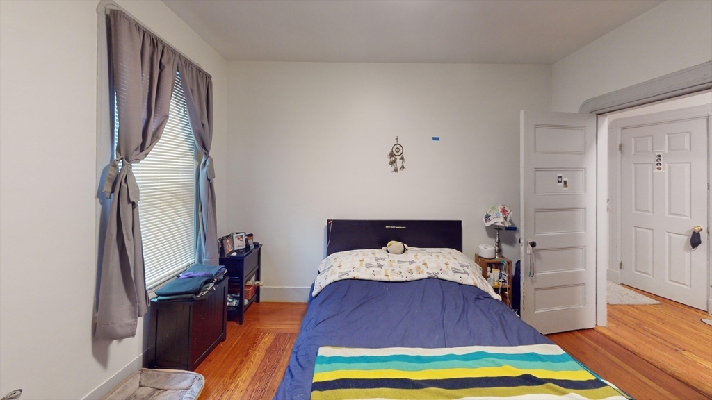 22 Boynton St, Jamaica Plain