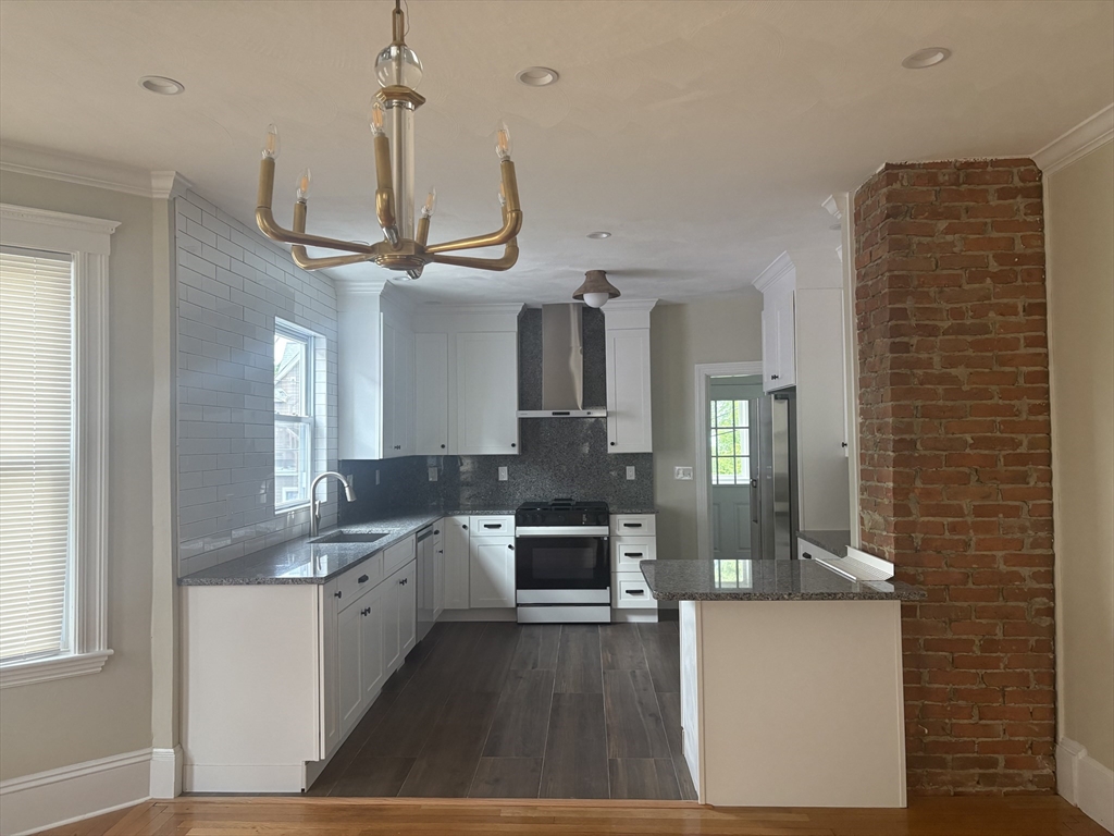 14 Fairview St, Roslindale