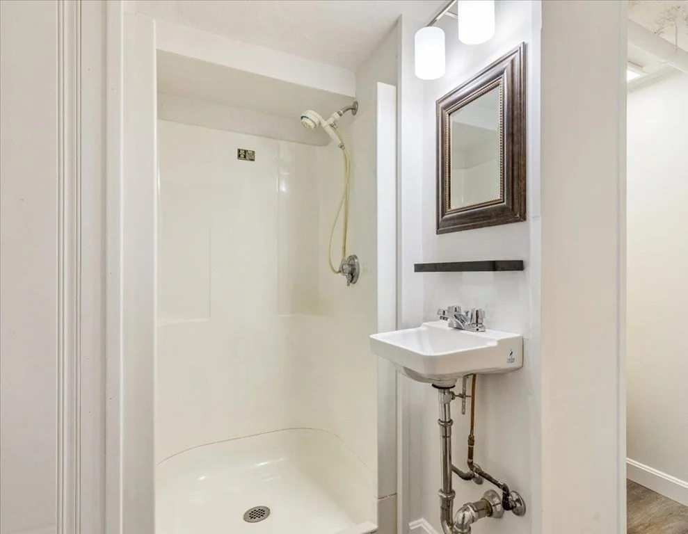 9 Mague St, Newton