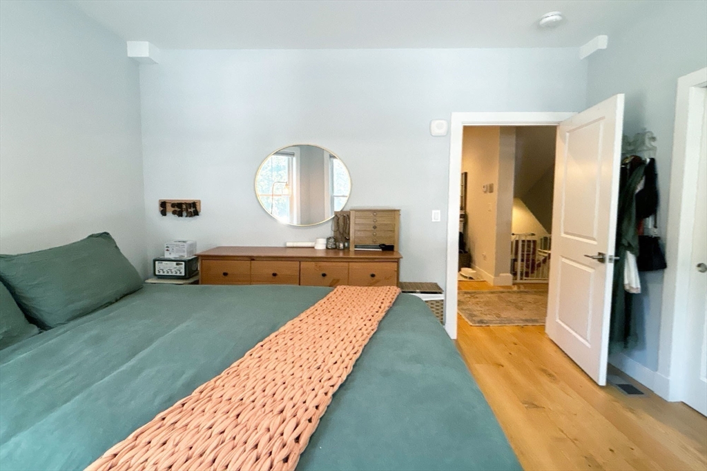 335 Maverick St, East Boston