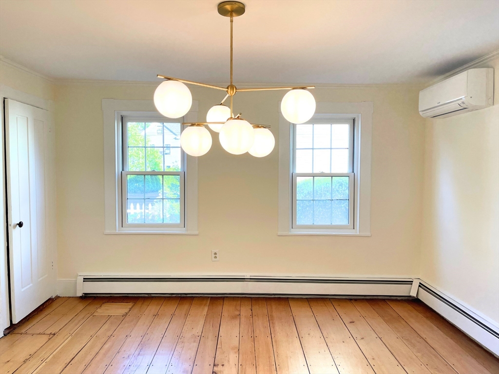 20 Pleasant St, Salem