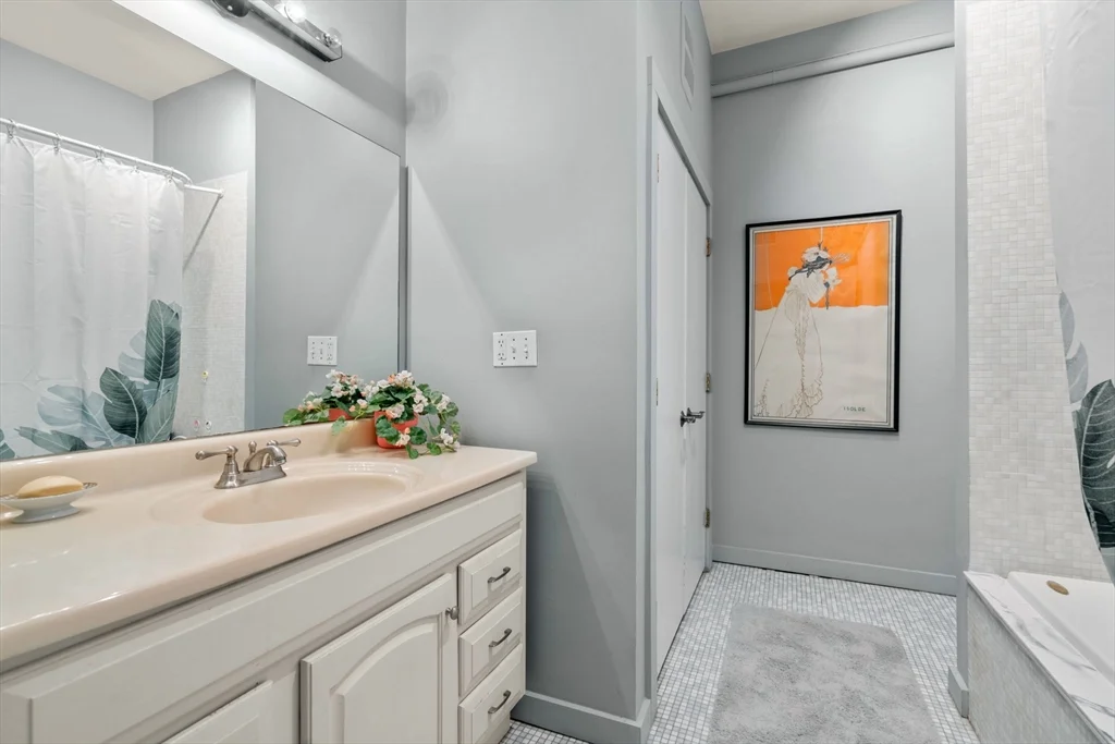 10 Williams St, Roxbury