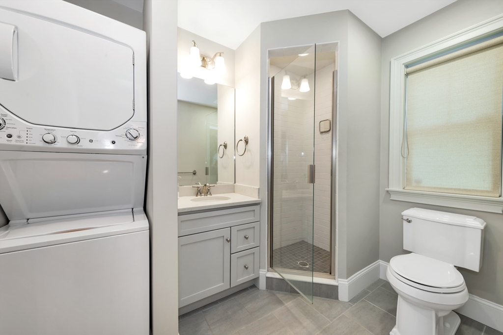 68 Woburn St, Lexington