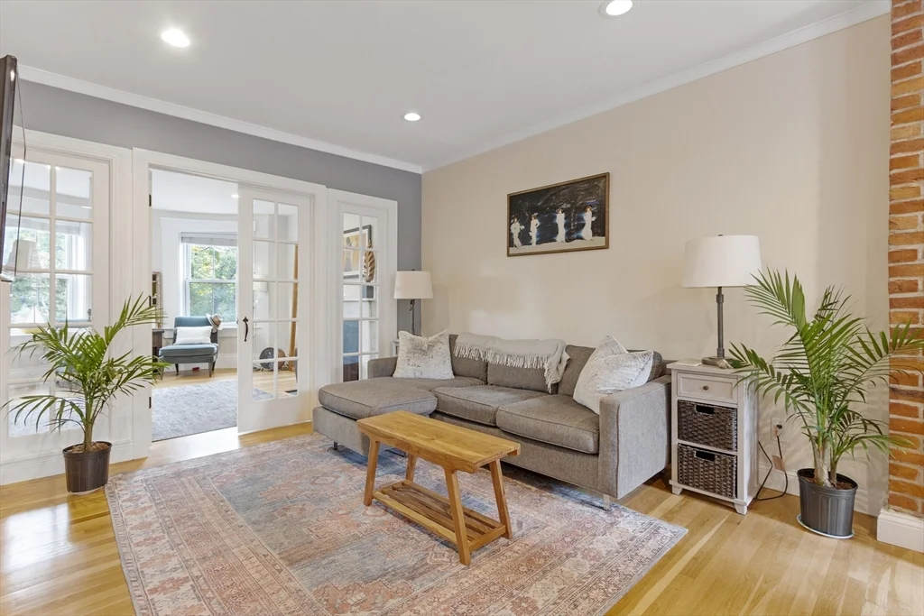 433 Shawmut Ave, South End