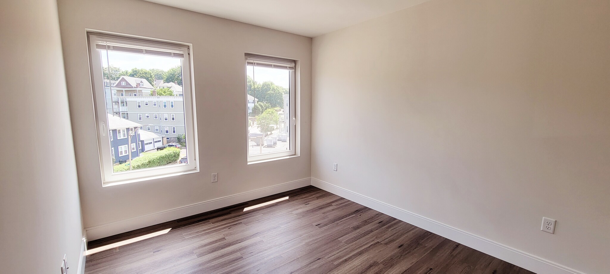 317 Belgrade Ave, Roslindale