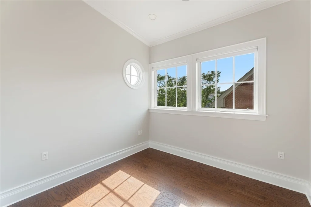 616 East 4th St, South Boston