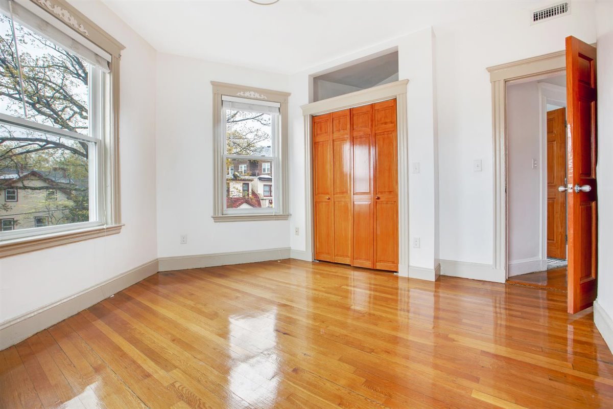 2 bed, 1 bath apartment for rent at 134 Sutherland Rd Unit 6, Brighton — photo 8 of 12