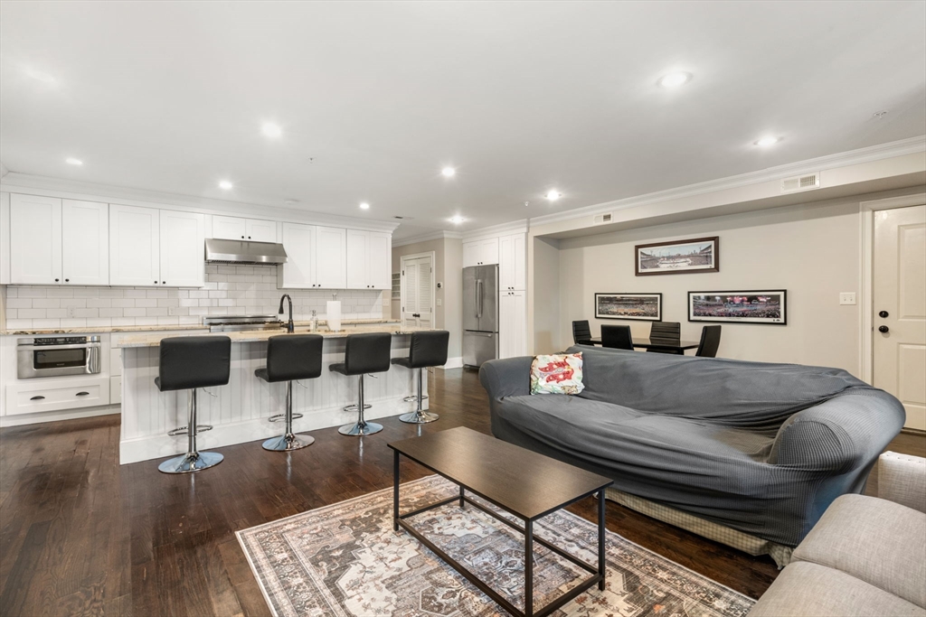 215 Athens St, South Boston