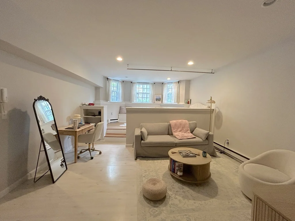 120 Beacon St, Back Bay
