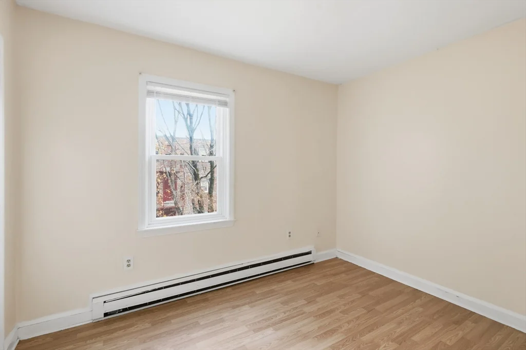 453 Pond St, Braintree