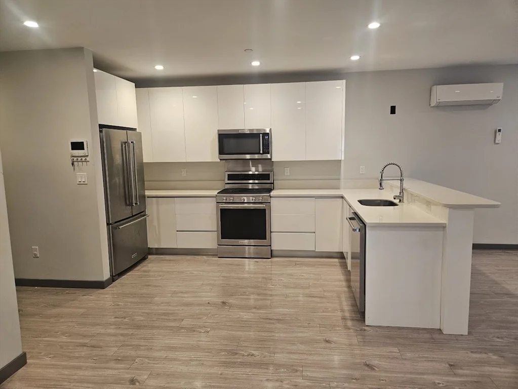 145 Newbury Ave, Quincy