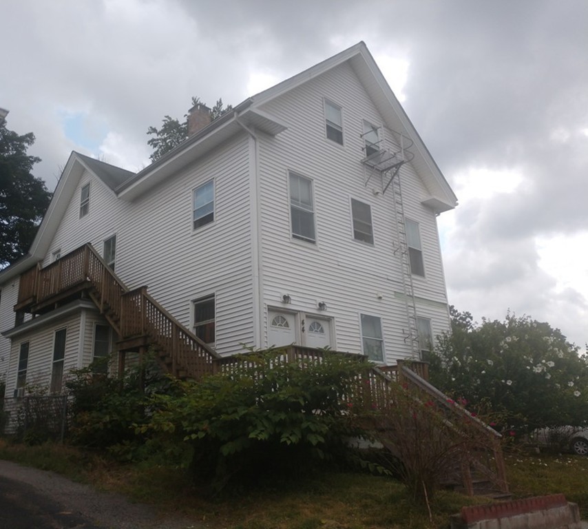 44 Winthrop St, Taunton