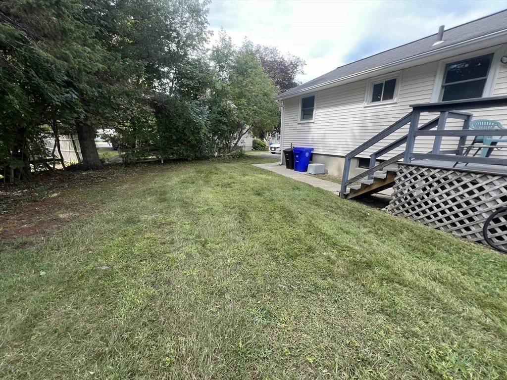 12 Saran Ave, Bedford