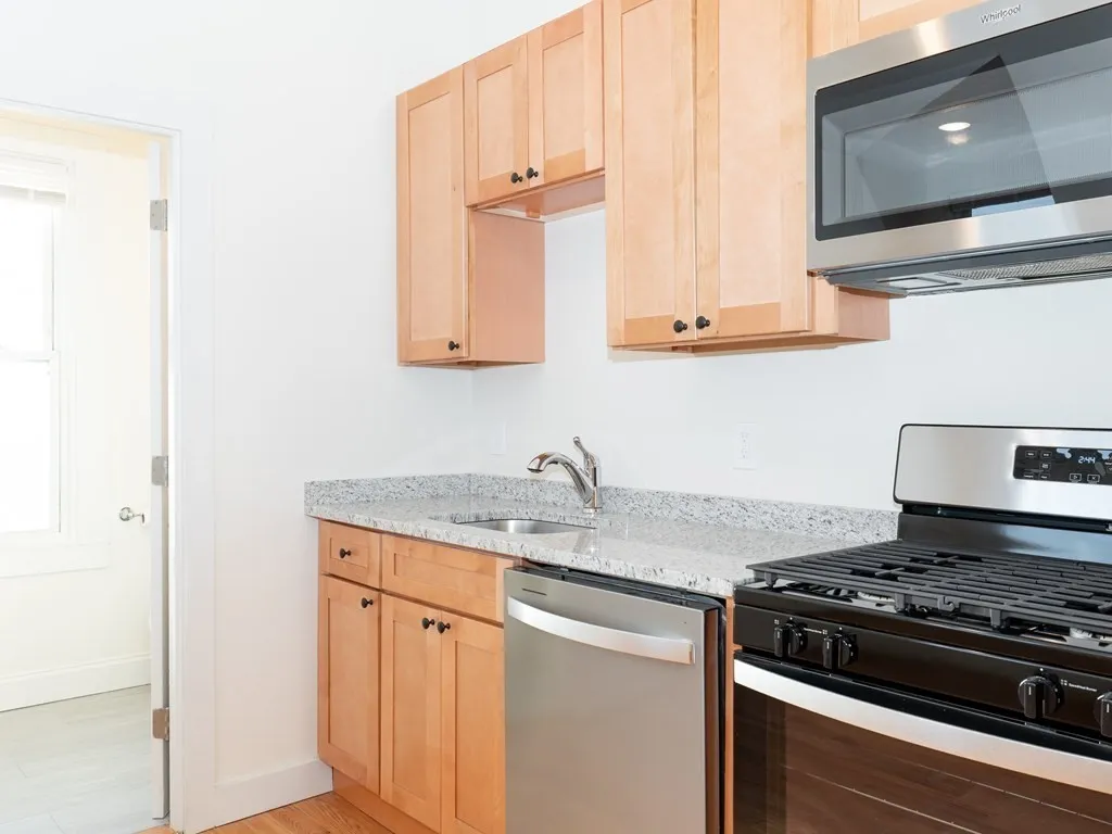 8 Orchard St, Porter Square