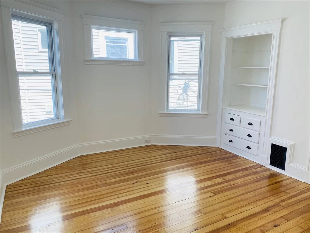 17 Rowell St, Dorchester