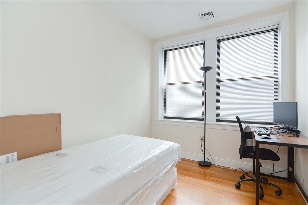 42 Beach St, Chinatown