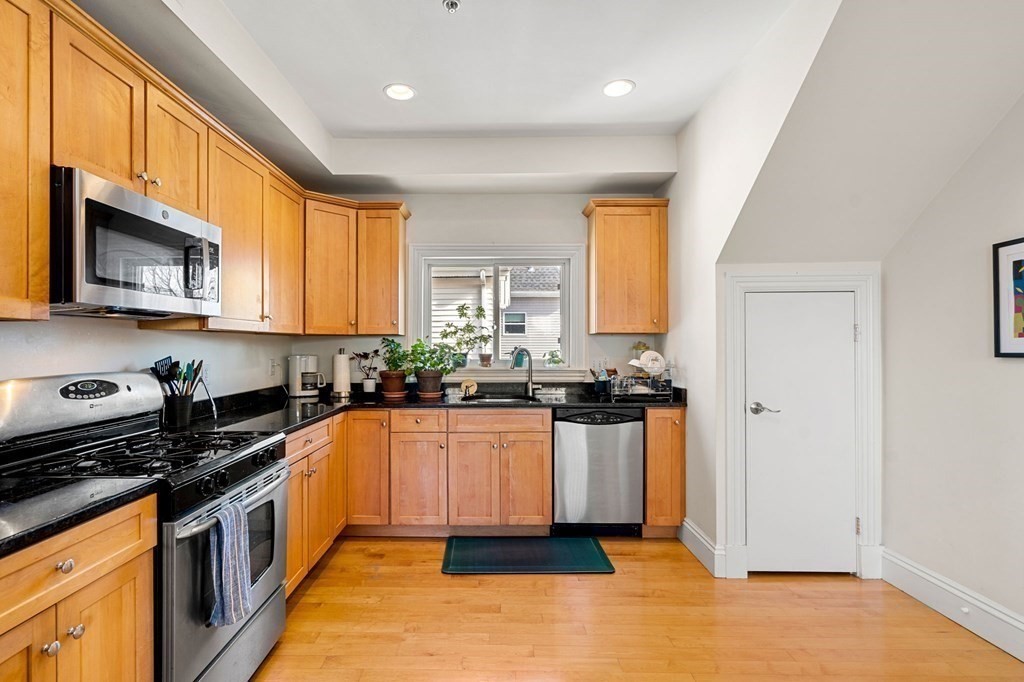 210 Summer St, Spring Hill