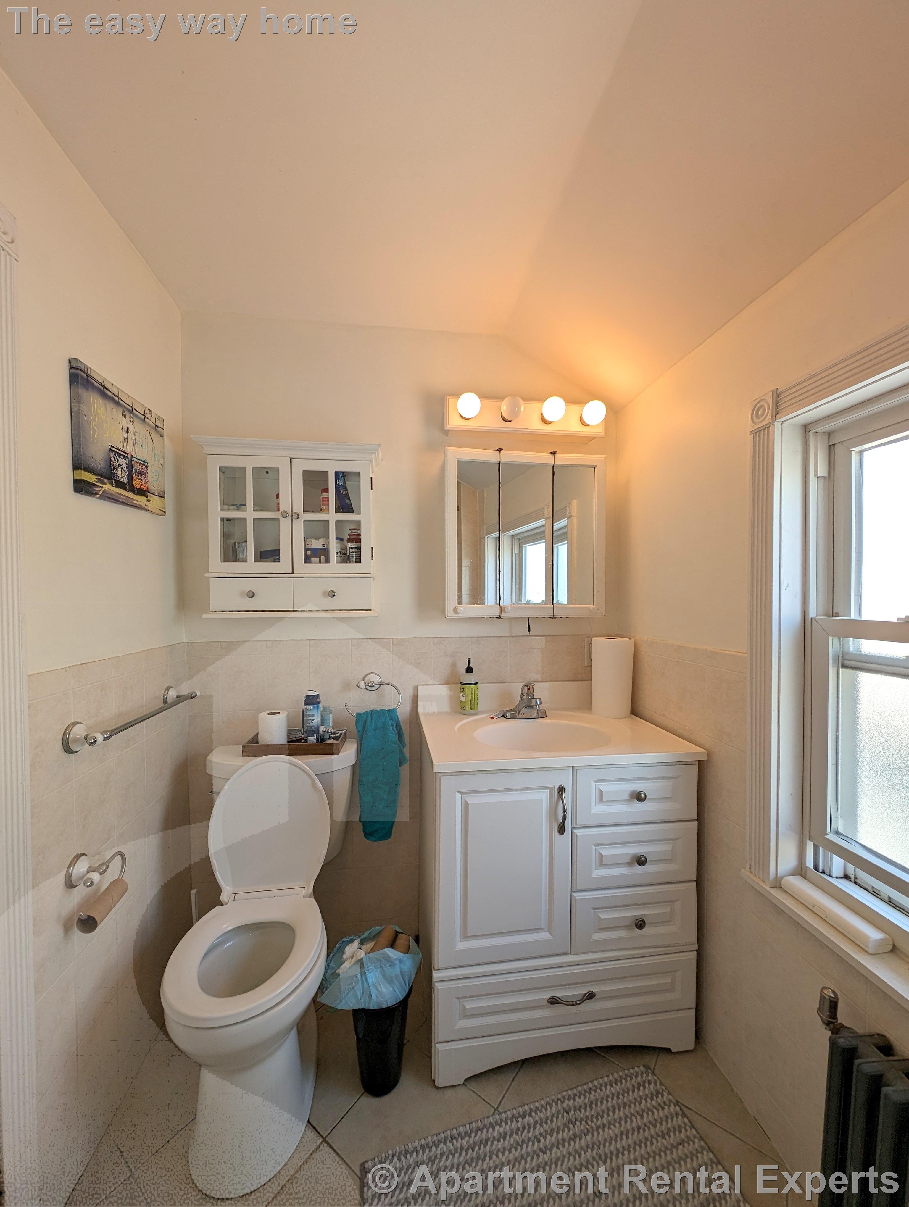 15 Paulina St, Davis Square