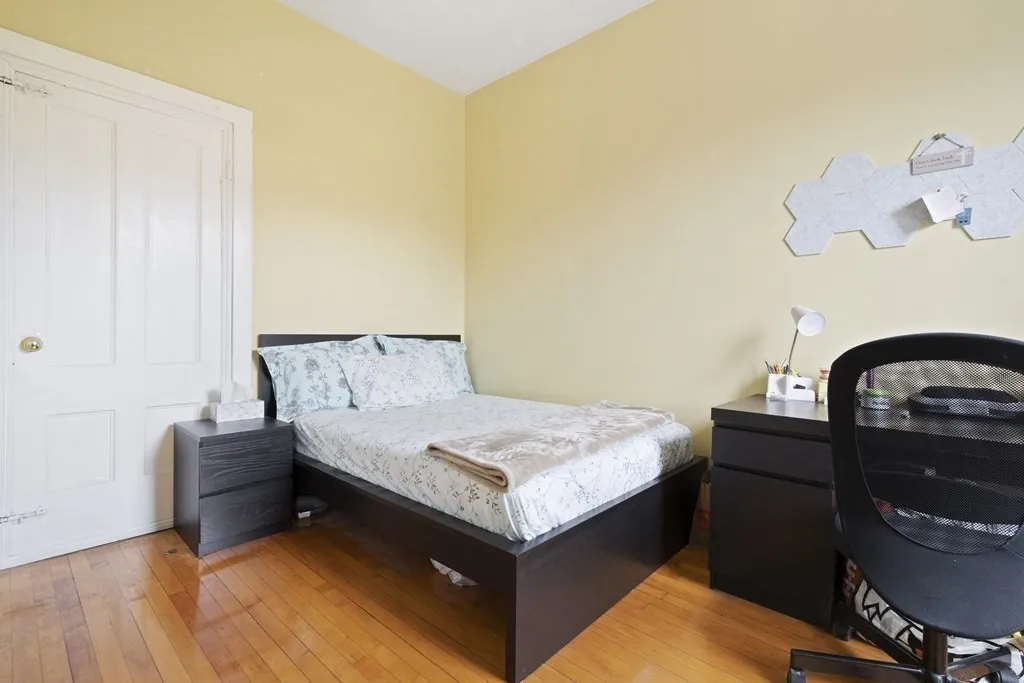 701 Massachusetts Ave, Roxbury