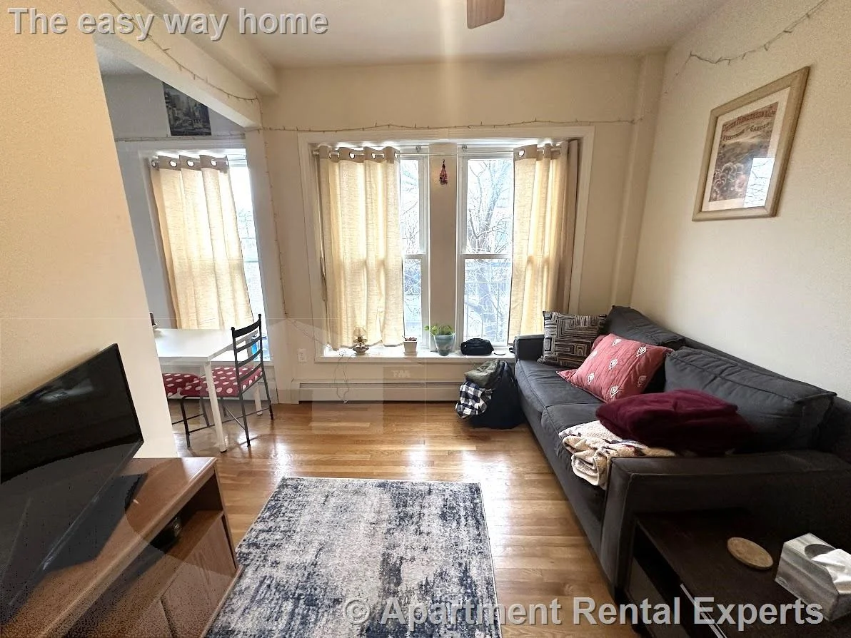 1056 Cambridge St, East Cambridge