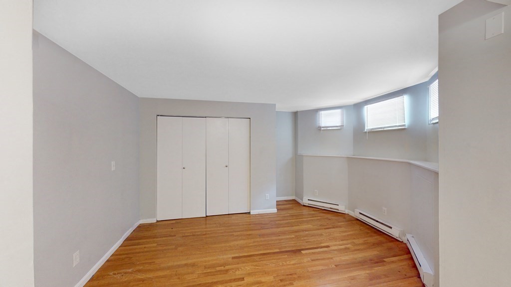 2 Moreland St, Roxbury