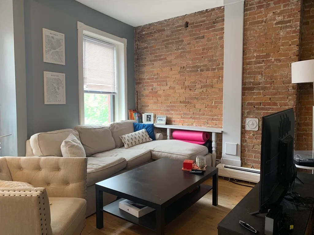 590 Columbus Ave, Roxbury