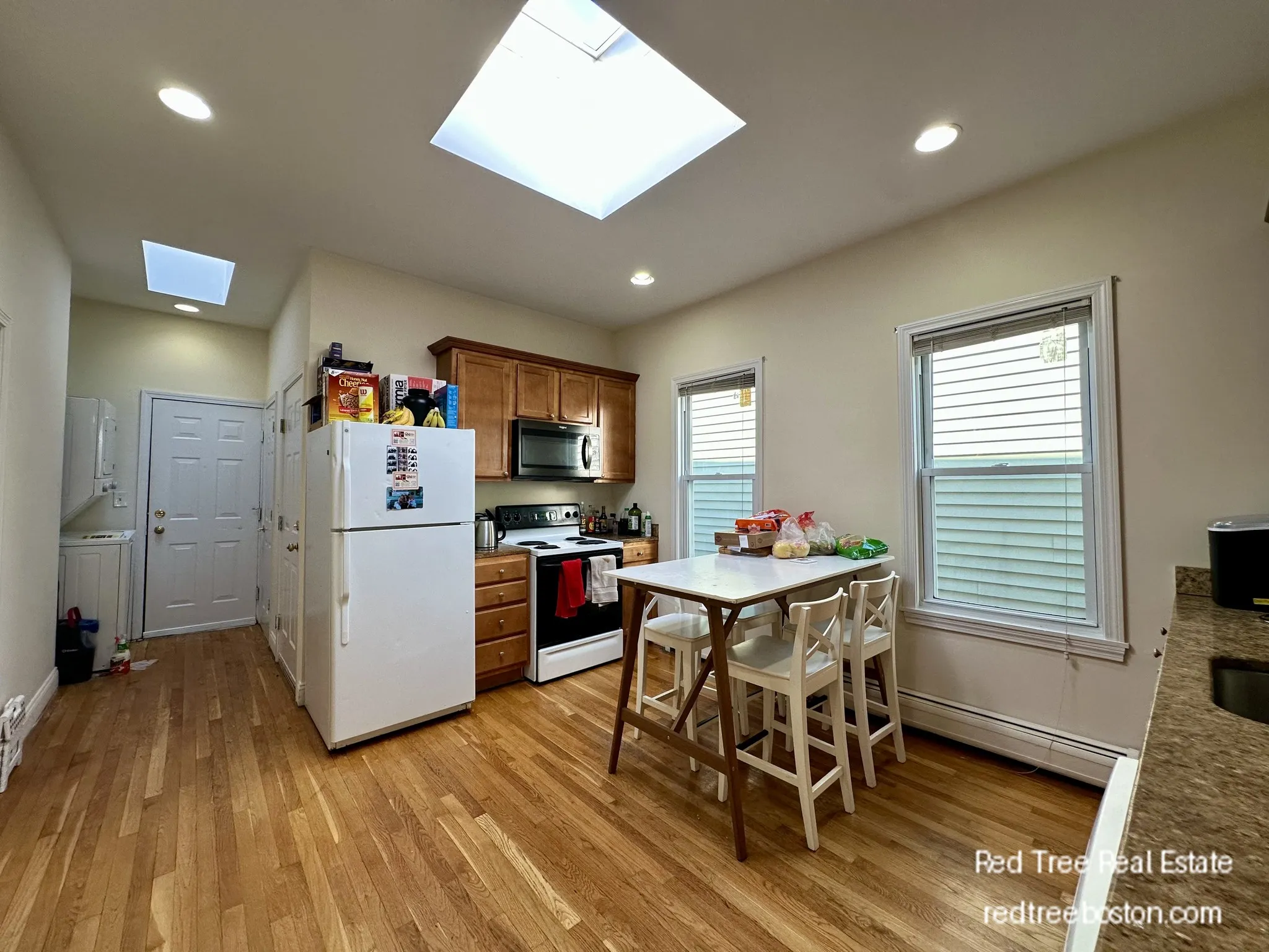 143 Hillside St, Mission Hill