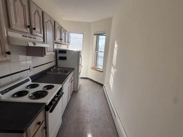 206 Chestnut Hill Ave, Brighton