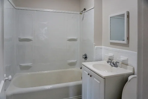 95 Adams St, South Side