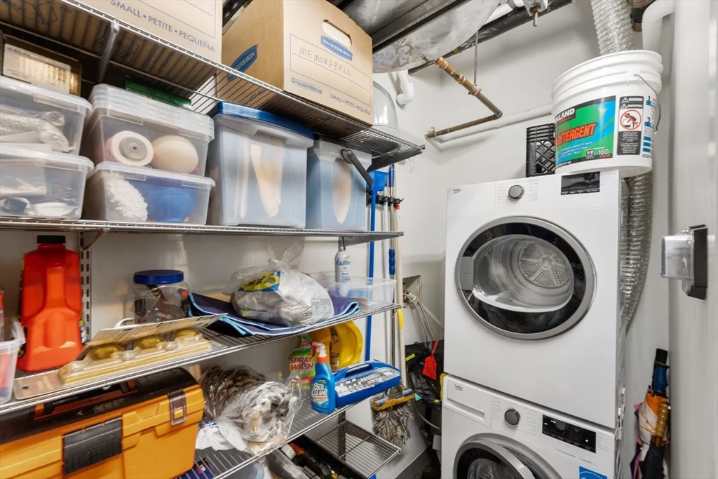 9 W Broadway, South Boston